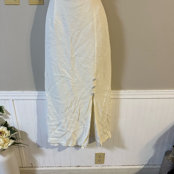 Studio C Cream Pencil Skirt - Picture 2 of 6